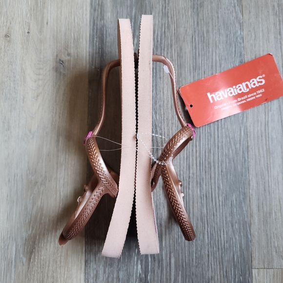 NWT KIDS HAVAIANAS FLIP FLOPS - Picture 4 of 12
